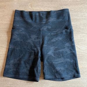 Vuori Clean Elevation Shorty, Black Camo, XS